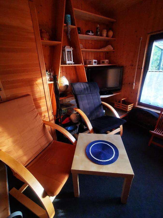 Ferienhaus Mit Riesen Garten, Drei Terrassen, Toller Aussicht Am Waldrand, Auch Als Monteur-Wohnung Hemer Luaran gambar