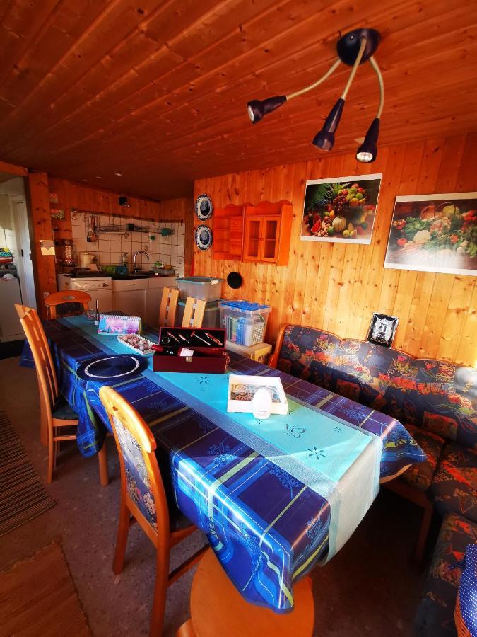 Ferienhaus Mit Riesen Garten, Drei Terrassen, Toller Aussicht Am Waldrand, Auch Als Monteur-Wohnung Hemer Luaran gambar