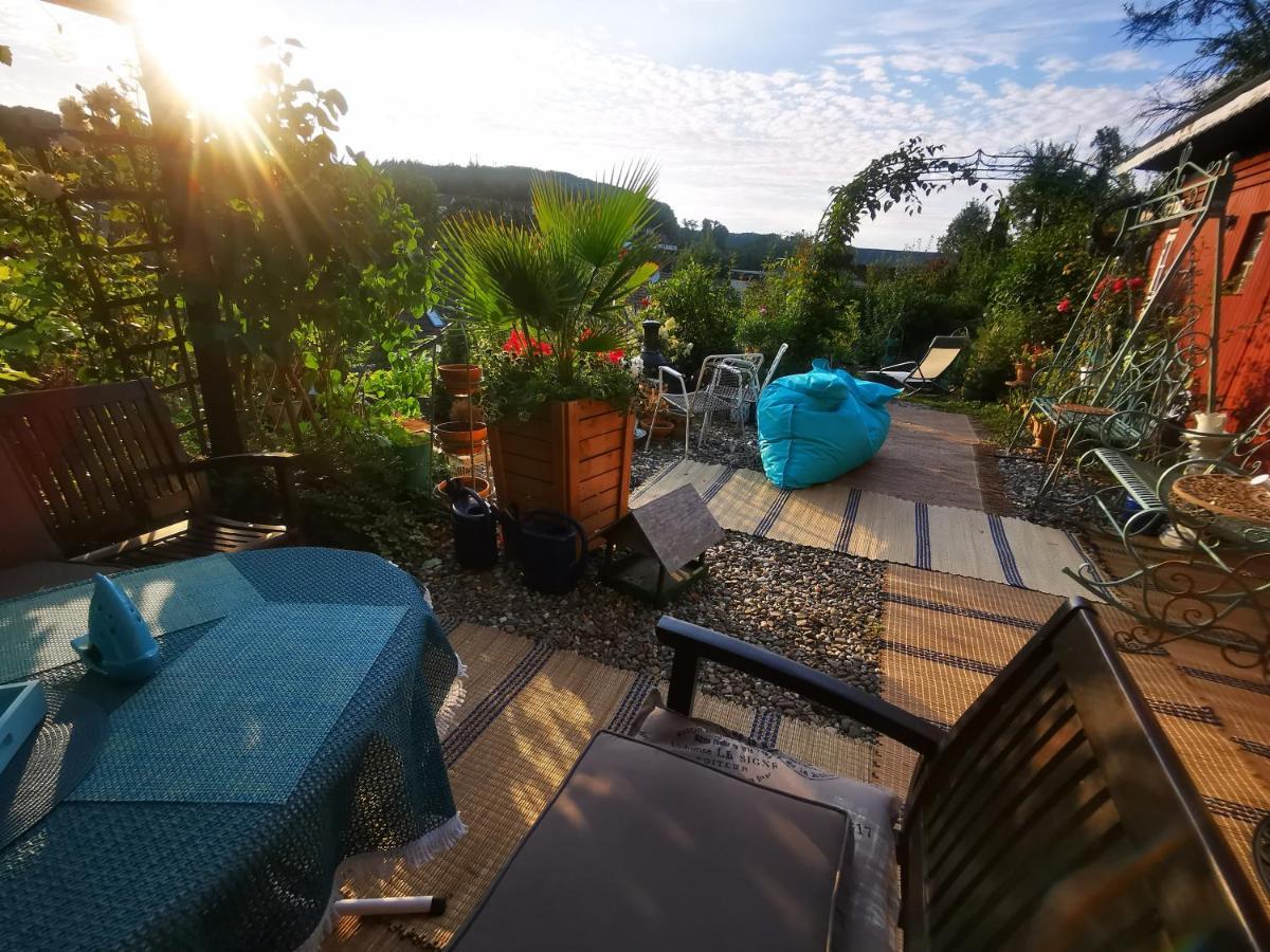 Ferienhaus Mit Riesen Garten, Drei Terrassen, Toller Aussicht Am Waldrand, Auch Als Monteur-Wohnung Hemer Luaran gambar